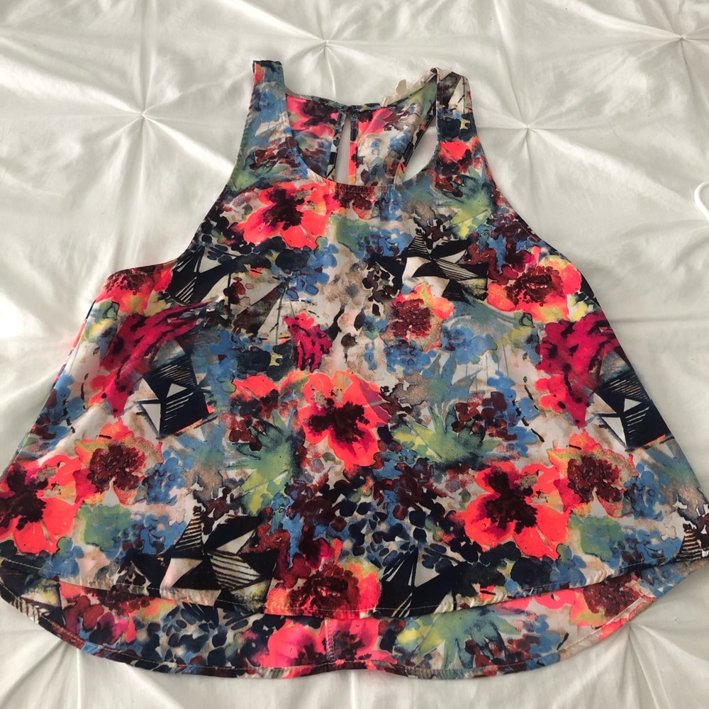 Sleeveless blouse